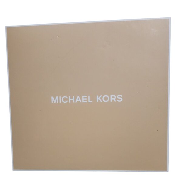 Michael Kors NWT Giftable Boxed Items Crossbody plus Card Wallet Comes in a box - Picture 7 of 11